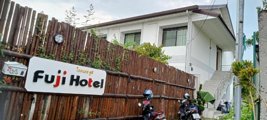 Albergue Sakura House Chiang Mai Exterior foto